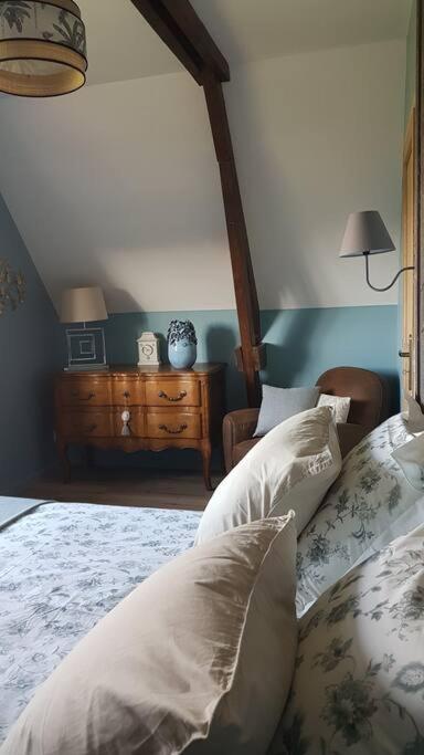 Le Pigeonnier / Gite De Charme 1 A 4 Pers 80 M² كامبراي المظهر الخارجي الصورة