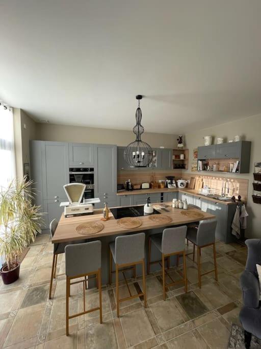 Le Pigeonnier / Gite De Charme 1 A 4 Pers 80 M² كامبراي المظهر الخارجي الصورة