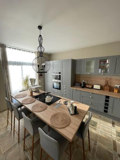 Le Pigeonnier / Gite De Charme 1 A 4 Pers 80 M² كامبراي المظهر الخارجي الصورة
